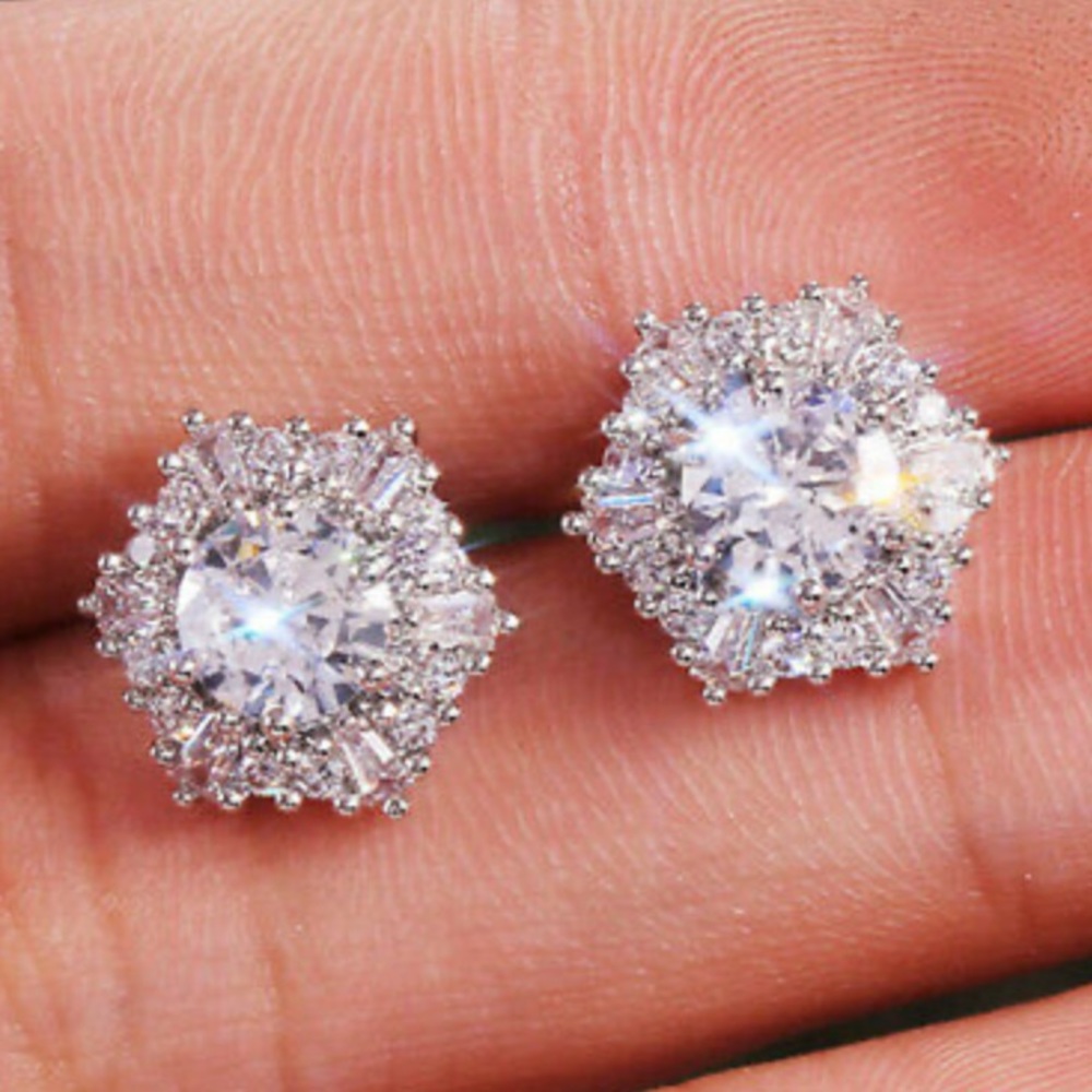 925 Silver Stud Earrings for Women A Pair/set - Picture 8 of 8